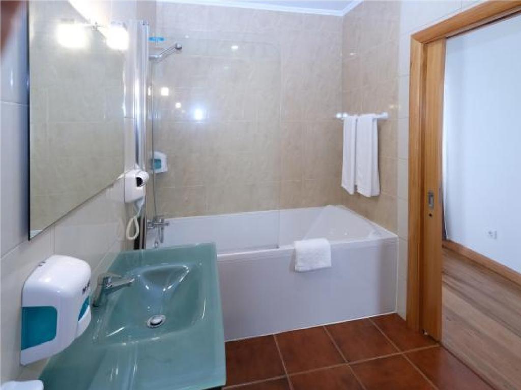 Casa Lagar De Pedra Guest House Santa Cruz da Graciosa Ngoại thất bức ảnh